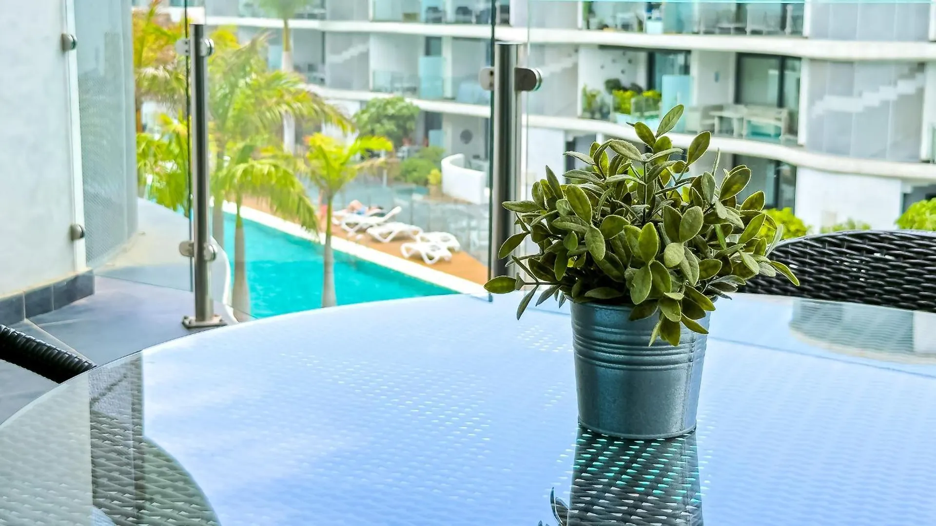 Las Olas - Luxury Apartment In Эль-Пальмар